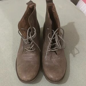 Lucky brand women’s boots